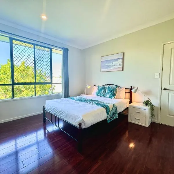 Cozy Share Suite in Coopers Plains - Double Room with Private Bathroom，位于布里斯班的酒店