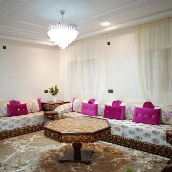 Apt Spacious, Confort, IPTV, Wi-Fi rapide 200 Mbps，位于盖尼特拉的酒店