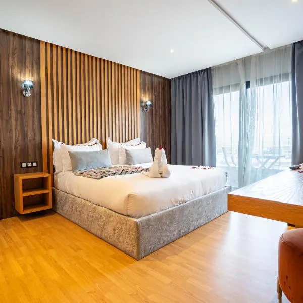 Razane Hôtel，位于盖尼特拉的酒店