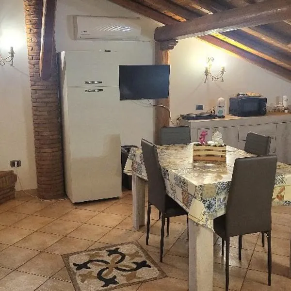 VISTA AZZURRA Lmt，位于Aci Catena的酒店