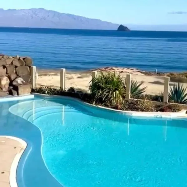 Sol & Morna Vue sur mer imprenable!，位于Lazareto的酒店