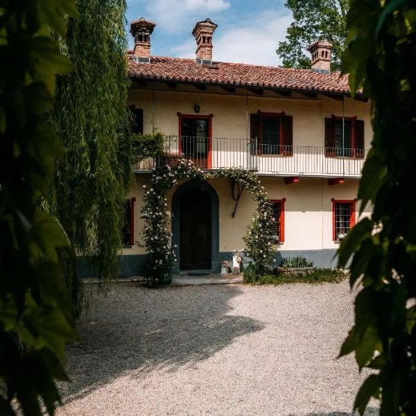 Le Suite di Borgo Casa Scaparone,位于Biglini的酒店