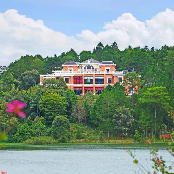大叻诺伊登瑟湖Spa度假酒店，位于大叻的酒店