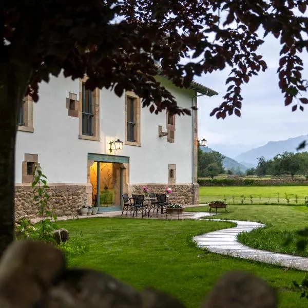 Hotel Casa Luca de Tena，位于Sopeña的酒店