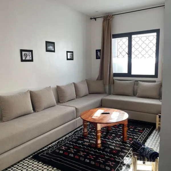 Appartement Fatima，位于艾兹鲁的酒店