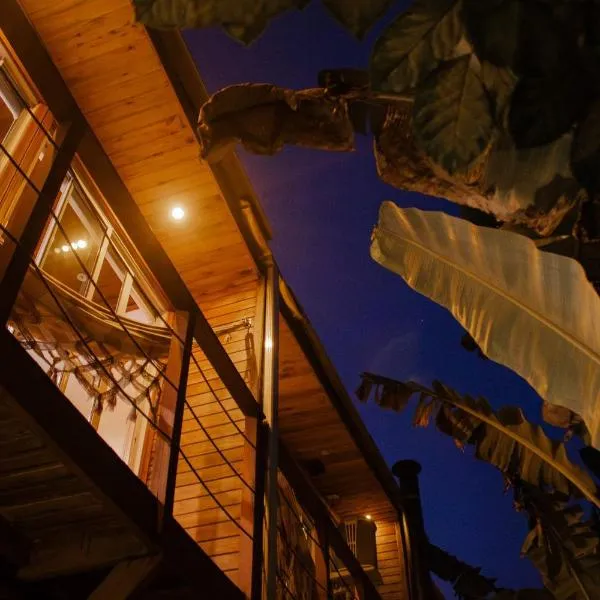 Surfway Ilha do Mel，位于蜜岛的酒店