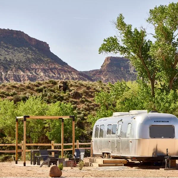 AutoCamp Zion，位于维尔京的酒店