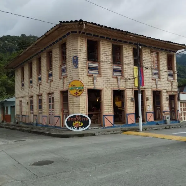 HOSTAL CASA VICTORIA PIJAO，位于Pijao的酒店