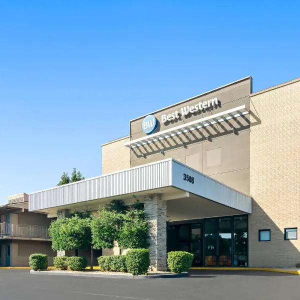 西部精选绿洲酒店及套房，位于乔普林的酒店