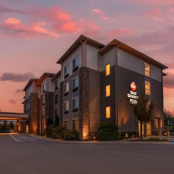 贝斯特韦斯特大学公园套房酒店，位于州学院的酒店