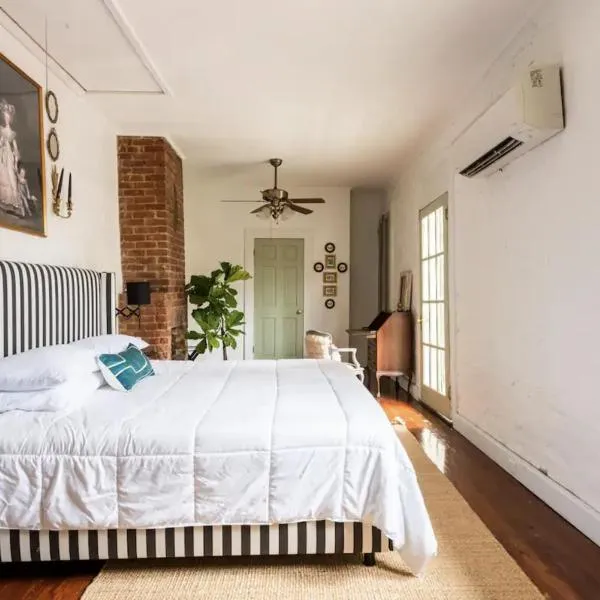 Chic Cottage near the Lower French Quarter，位于新奥尔良的酒店