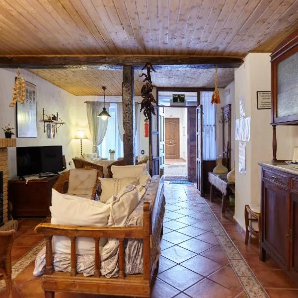La Casa De La Abuela Clotilde，位于奥尔诺斯的酒店