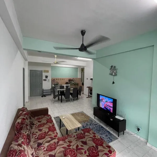 Blissful Breeze 4 ROOMS & NETFLIX by EZYROOM MELAKA，位于艾尔克如的酒店