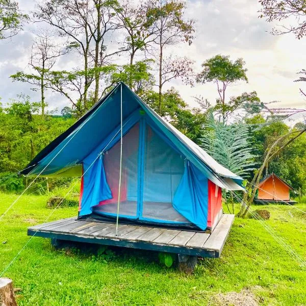 ECOXPLORA-Zona de camping，位于贾丁的酒店