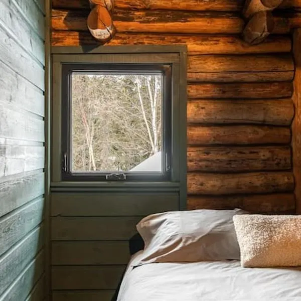 ÖBois Charlevoix - L'Écurie 2 Studio，位于圣西蒙的酒店