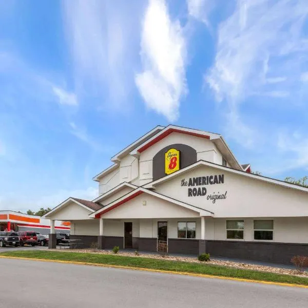 Super 8 by Wyndham Summersville - New River National Park，位于萨默斯维尔的酒店