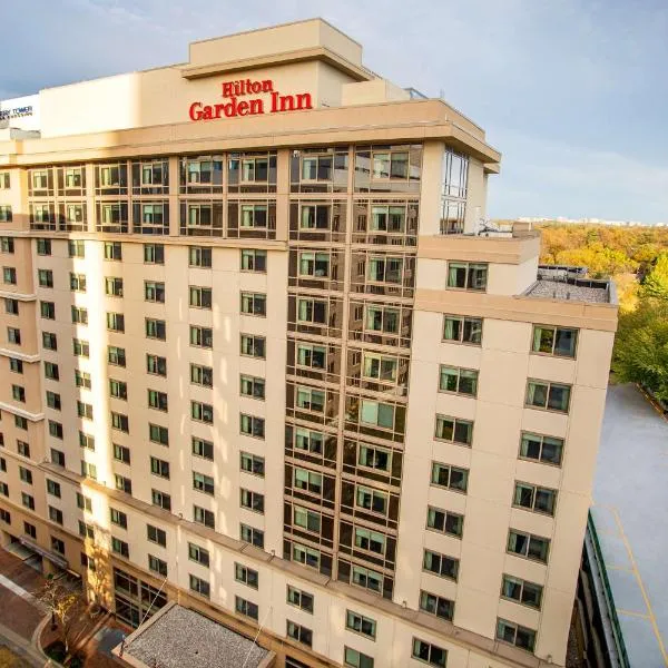 Hilton Garden Inn Bethesda Downtown，位于贝塞斯达的酒店