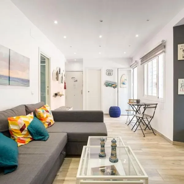 Piso a estrenar junto al mar ubicación inmejorable，位于福恩吉罗拉的酒店