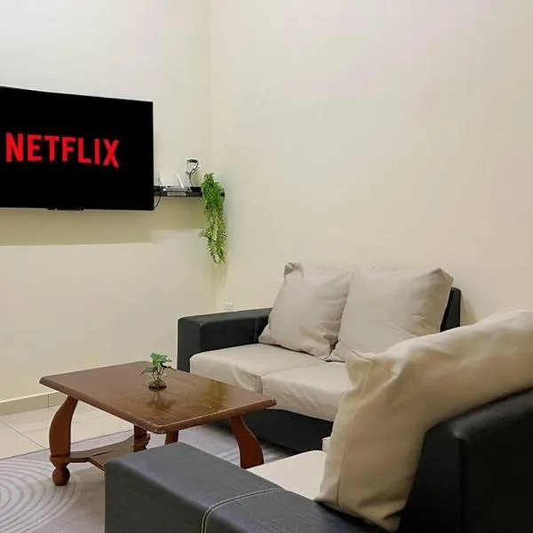 Comfy 4BR Terrace House Homestay with Netflix and Games，位于太平的酒店