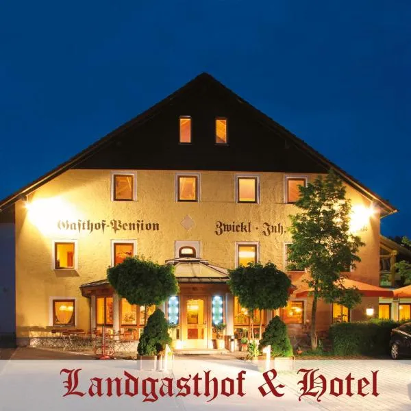 Landgasthof Hotel Zwickl，位于德根多夫的酒店