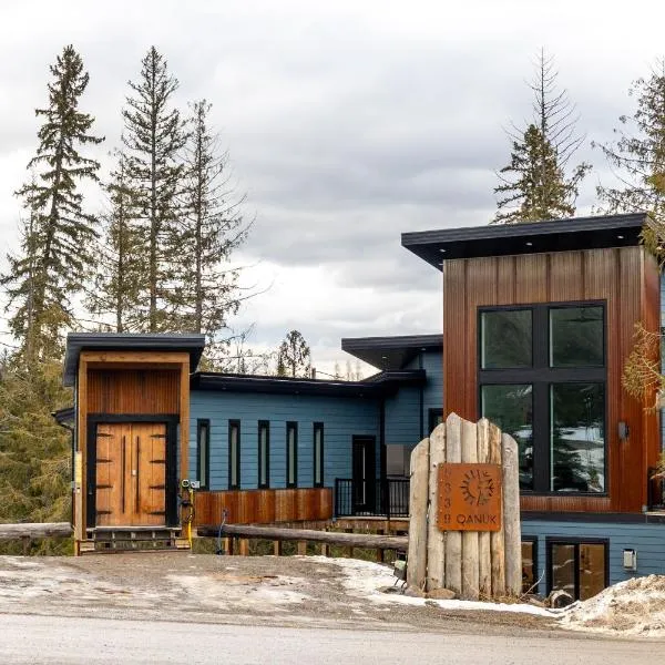 Ski in Ski Out with Huge Game Room and Hot Tub，位于弗尼的酒店