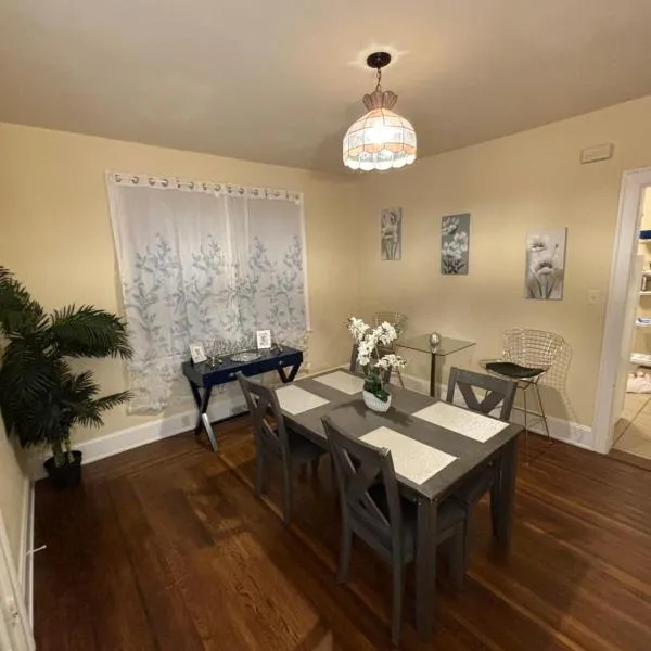 Charming 1 BR Apt 6 miles from Downtown!，位于辛辛那提的酒店