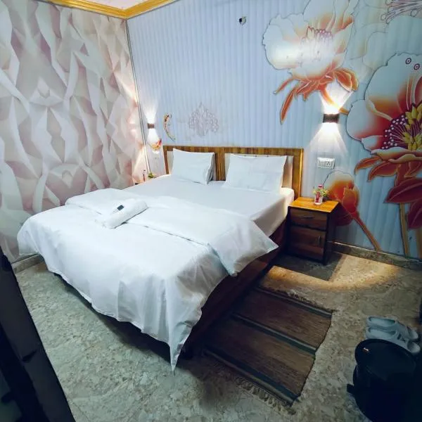 Milestone Homestay Agra，位于Tājganj的酒店