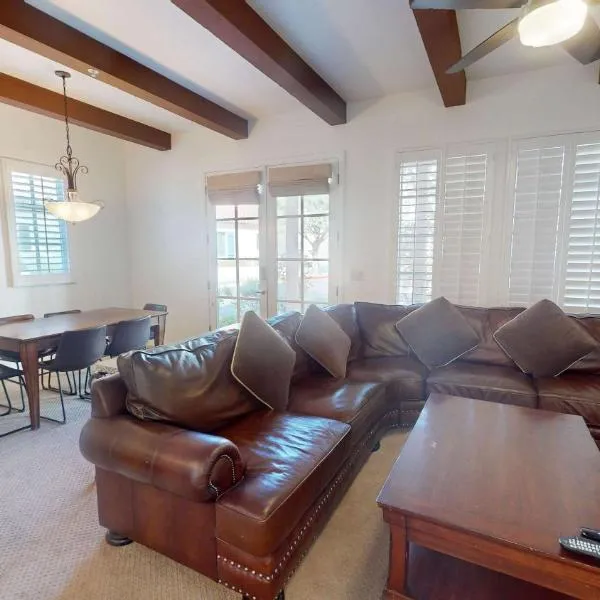 LV214 Convenient Downstairs 2 Bed Legacy Villa，位于拉昆塔的酒店