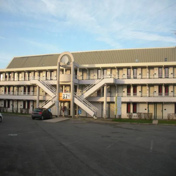 德勒普瑞米尔经典酒店，位于Abondant的酒店