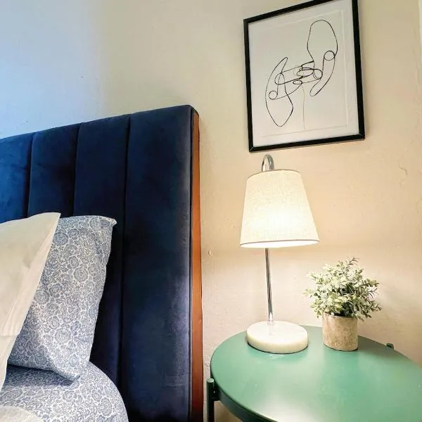 Jetsetter's Retreat Chic Studio Minutes from SJU，位于圣胡安的酒店