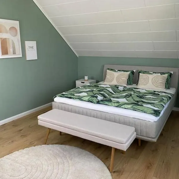 Ferienwohnung Kleine Auszeit，位于普尔海姆的酒店