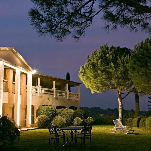 Castel 'Provence，位于穆昂萨尔图的酒店