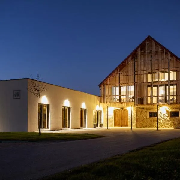 WINERY AND APARTMENTS MAROF，位于Bistrica ob Sotli的酒店