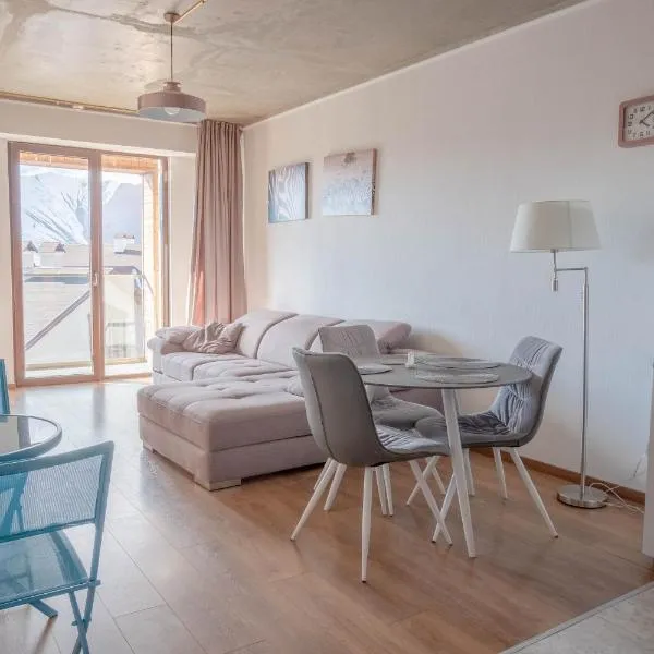 2-room apartment New Gudauri Loft 1，位于古多里的酒店