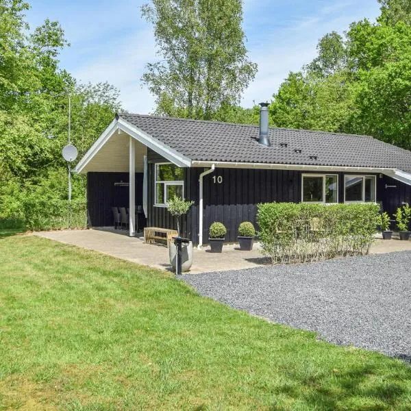 Holiday Home Give With Hot Tub X，位于吉弗的酒店