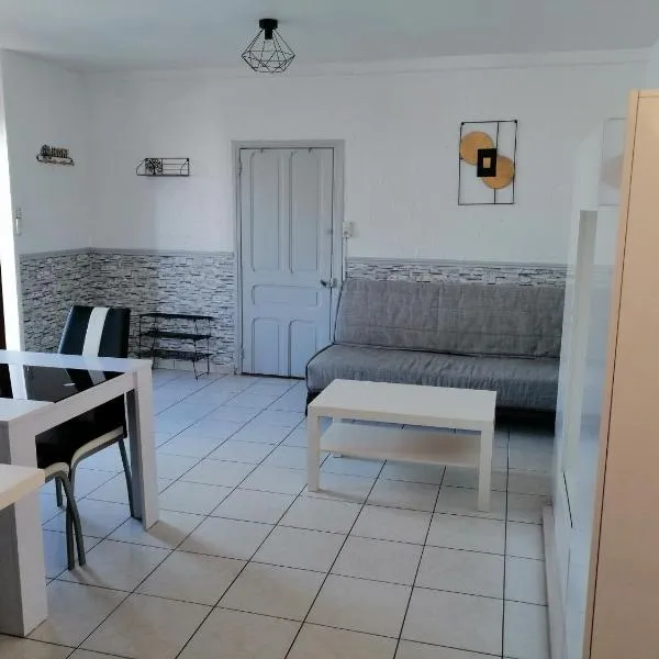 Appartement 29 B - Mailly-le-camp，位于Mailly-le-Camp的酒店