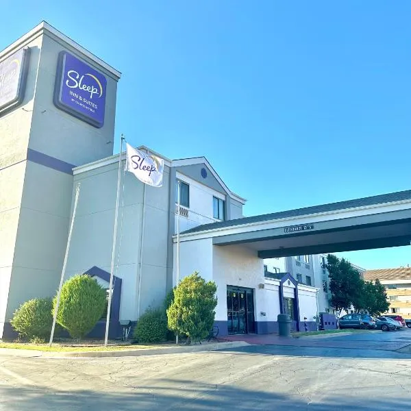 Sleep Inn & Suites Tulsa Central I-44，位于塔尔萨的酒店
