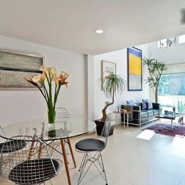 Duplex Penthouse Zona Rosa,位于墨西哥城的酒店