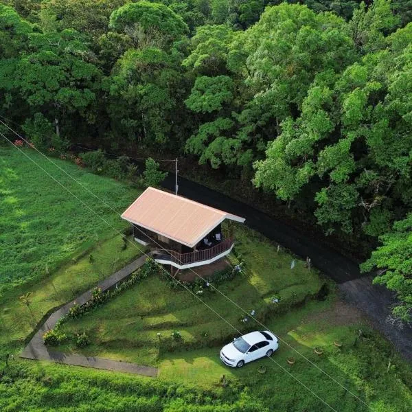 Cabaña Montaña de Sueños，位于Quesada的酒店