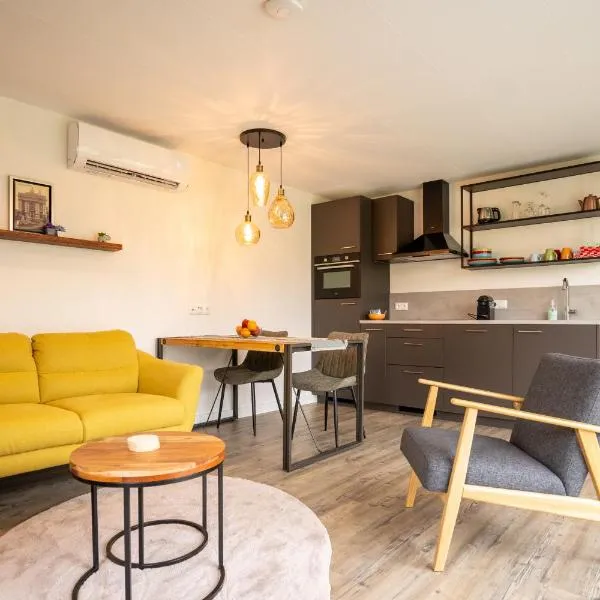 Antonius Hoeve Chalets，位于Oudenbosch的酒店