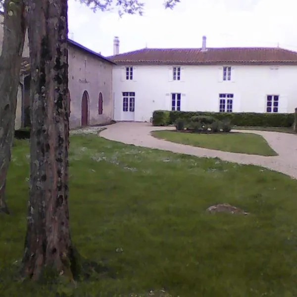 Le Clos de Vrillant，位于Anglade的酒店