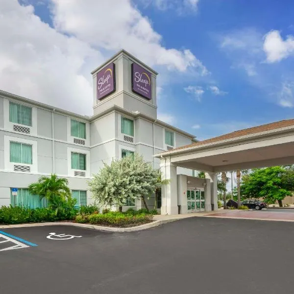Sleep Inn & Suites Port Charlotte-Punta Gorda，位于夏洛特港的酒店