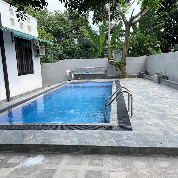 Colombo Villa Near Bolgoda Lake 5 Bed 2.5 Bath，位于皮利亚恩达拉的酒店