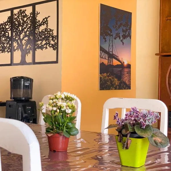 Picco da Ilha Hostel，位于弗洛里亚诺波利斯的酒店