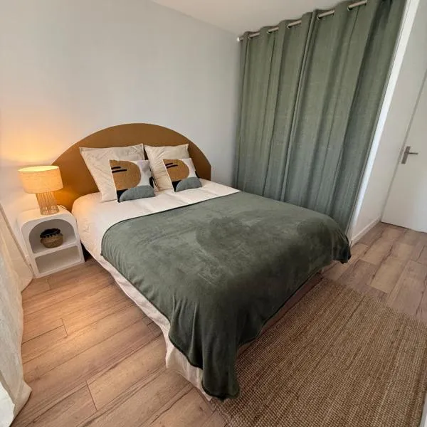 Appartement Cosy Cergy Le Haut Gare，位于塞尔吉的酒店