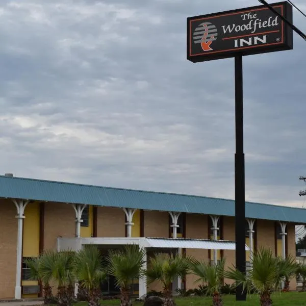 Woodfield Inn and Suites，位于Yoakum的酒店