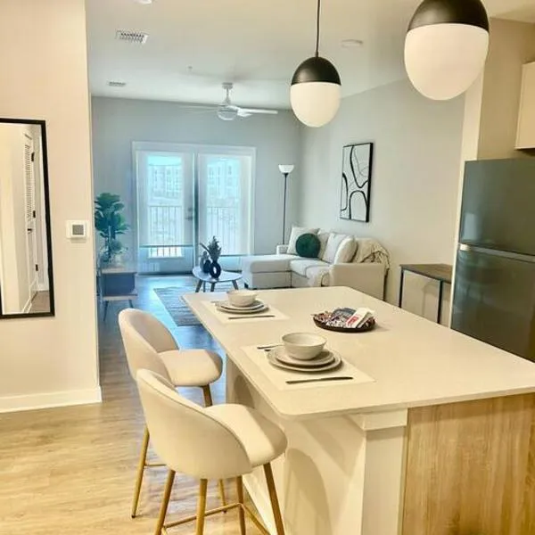 Cozy Modern 1 Bedroom Apartment，位于达文波特的酒店