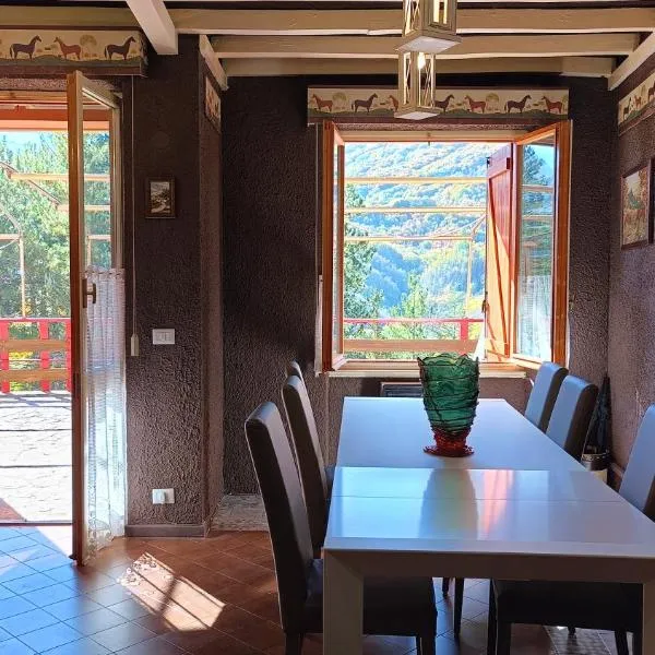 Abetina Apartment - Piccola Svizzera，位于塔利亚科佐的酒店