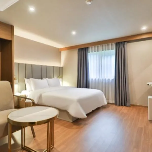 Deokcheon Den Basta Hotel，位于釜山的酒店