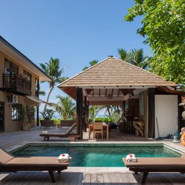 Villas des Alizes Beachfront Suites，位于普拉兰大安塞区的酒店